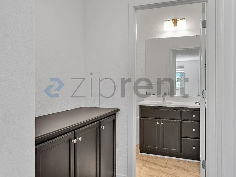 1483 S Barker St — Photo 20