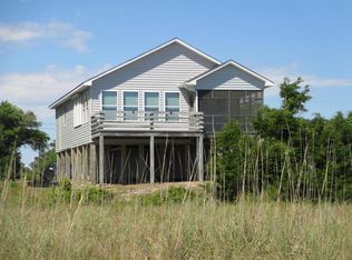 1684 Island Rd, Harkers Island, NC 28531