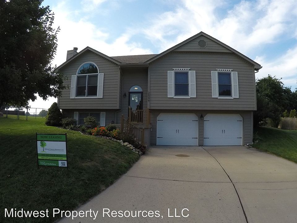 1st image of 2549 NE Dale Hunter Ln
