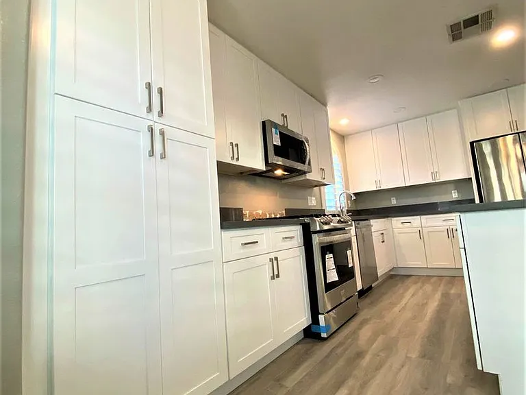 8013 Coral Point Ave — Photo 23