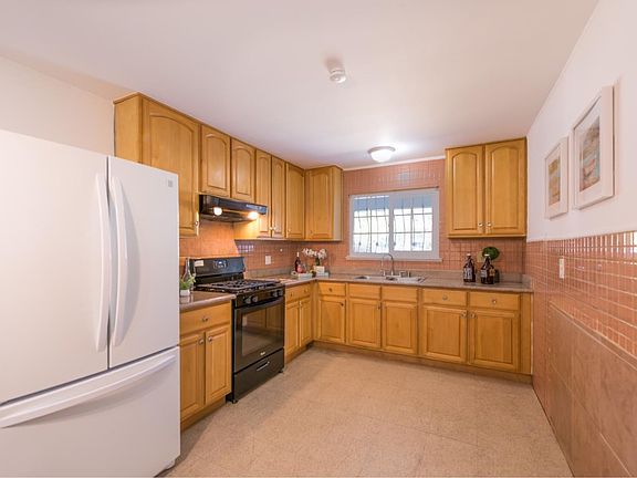 5th image of 1155 Tallahassee Dr