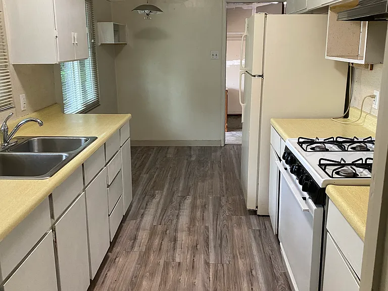 1312 Tulane Dr — Photo 7
