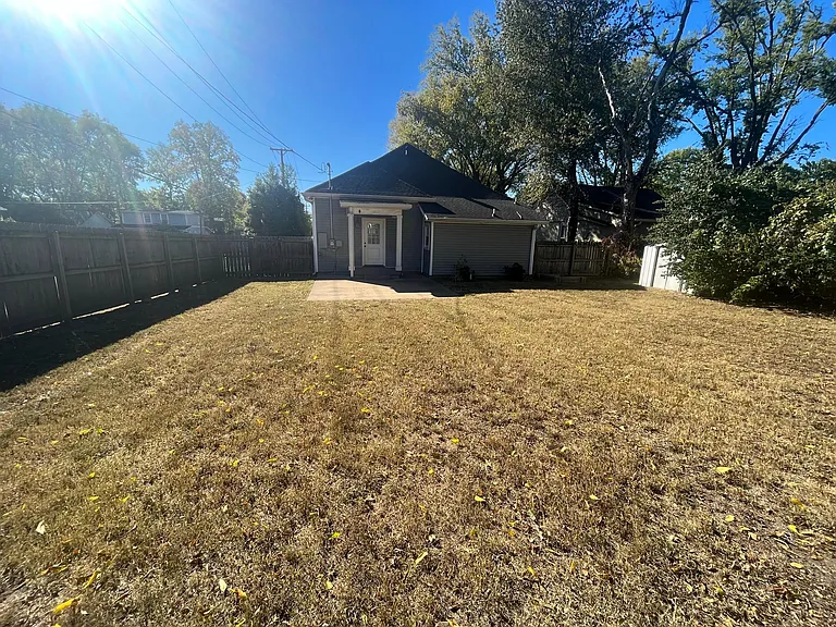 1201 Pennock Ave — Photo 13