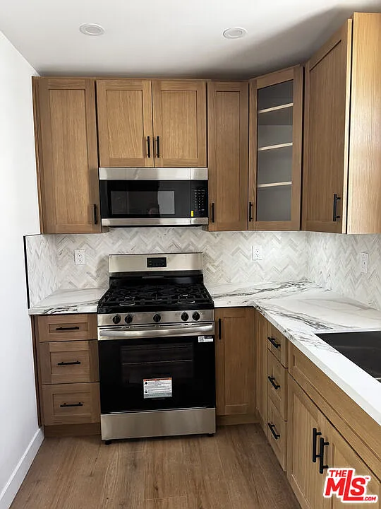 1 bed, 1.0 bath, 700 sqft, $2,600 — Photo 4