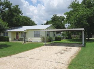 402 Sandoval Rd, Thorndale, TX 76577