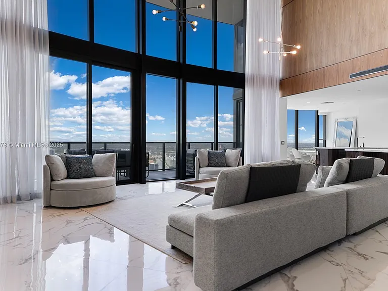 18555 Collins Ave #4603 — Photo 3