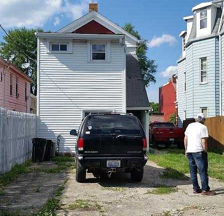 2nd image of 812 6th Ave APT 2