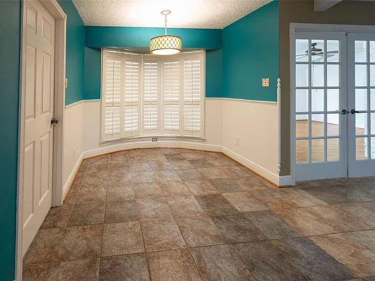 7546 Maple Tree Dr — Photo 12