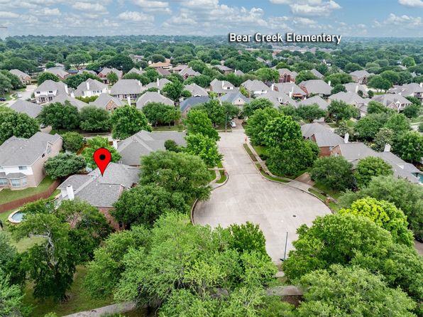 702 Salmon Run Ct, Euless, TX 76039