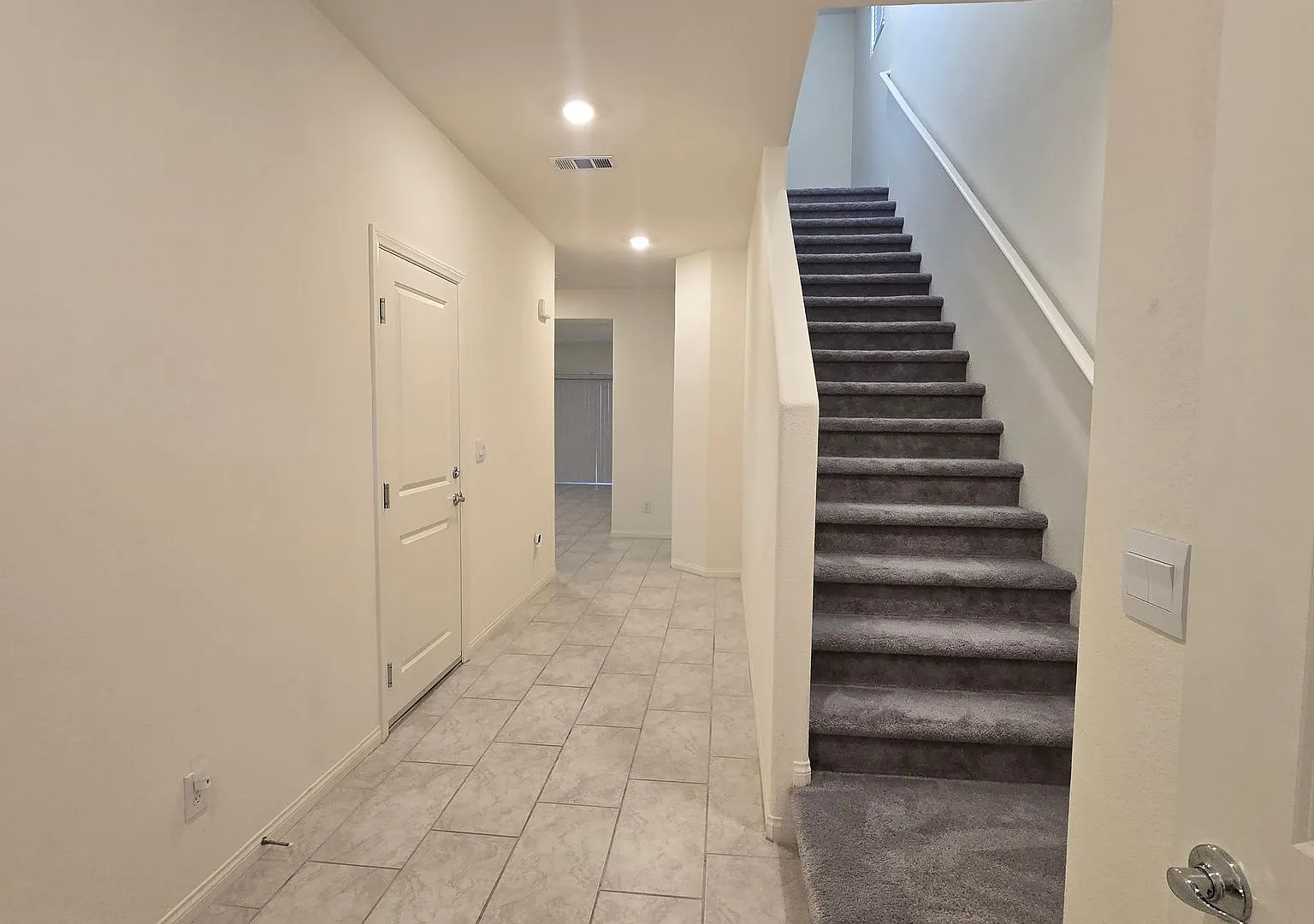 7647 Duran Harbor Ln // 5 bedroom new build for rent — Photo 3