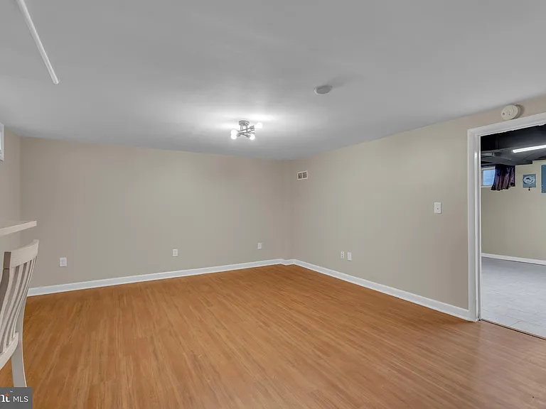 5520 Sagra Rd — Photo 28