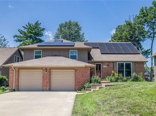 7134 Caenen Ave, Shawnee, KS 66216