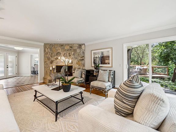 5th image of 530 Torwood Ct