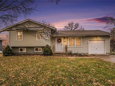 7402 NW Park Forest Ln, Kansas City, MO, 64152