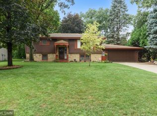 7860 Edgewood Dr, Mounds View, MN 55112