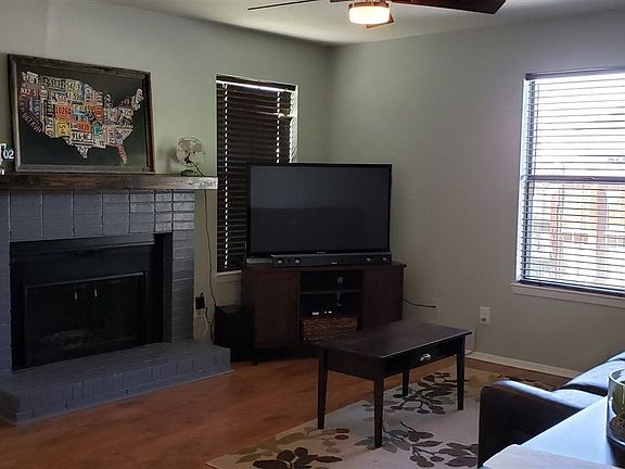 4th image of 106 Linda Cir