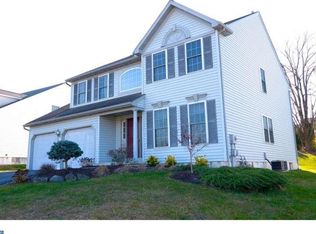 3 Laurel Woods Dr, Shillington, PA 19607