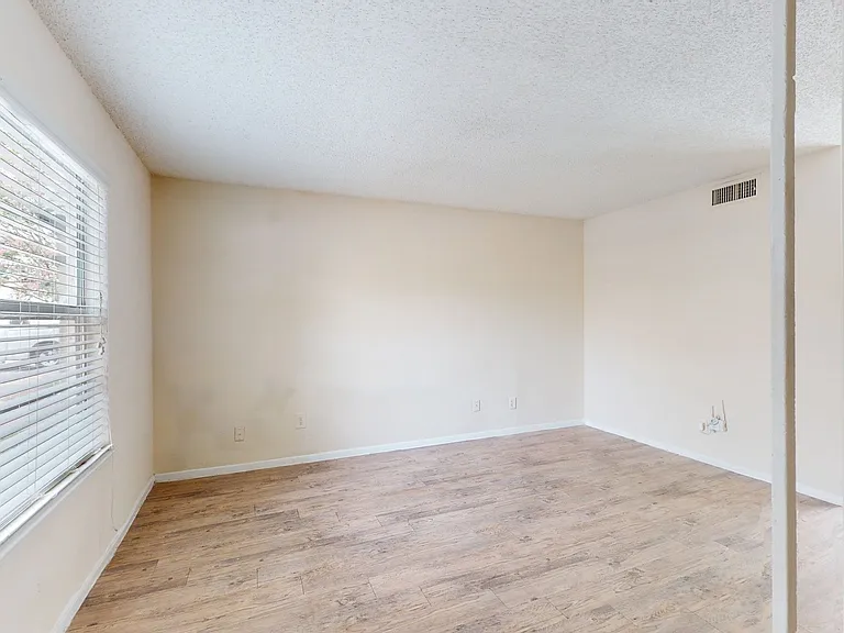 Addison Apartments at the Park — Photo 154