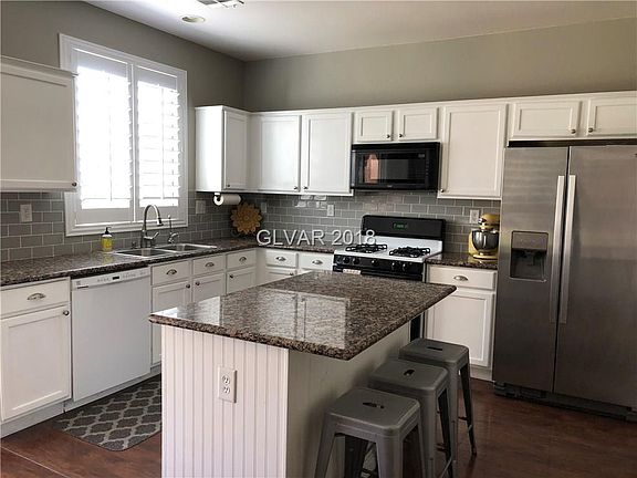 2nd image of 981 Kern River Ave