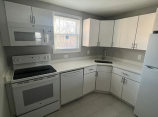 433 Sea St #3, Quincy, MA 02169