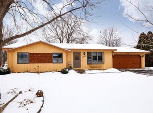 5207 Irondale Rd, Mounds View, MN 55112