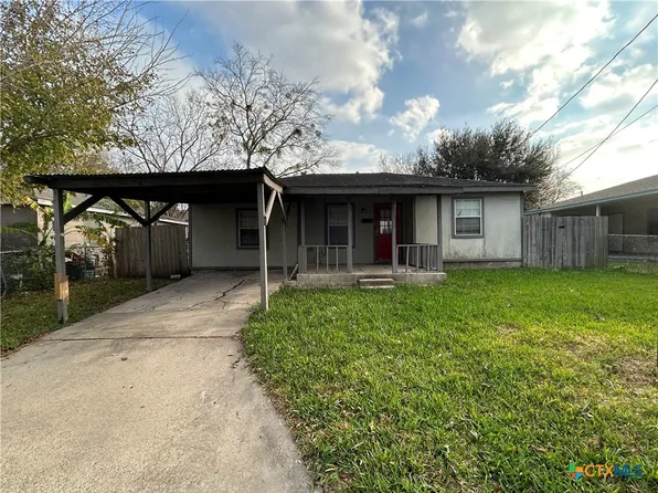 705 E Hiller St, Victoria, TX 77901