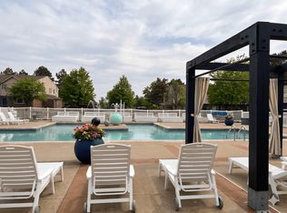 Parkview Ridge Apartments and Townhomes, Utica, MI 48317