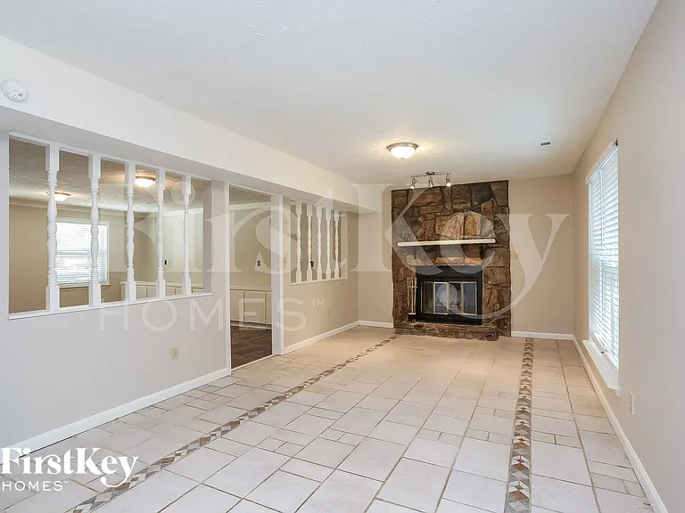 7344 Berkshire Downs Dr — Photo 5