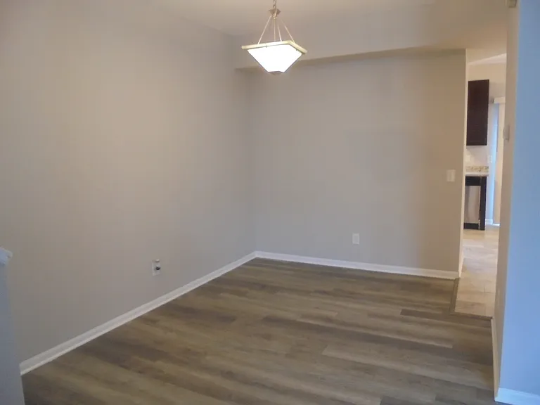 1847 Grandview Pl — Photo 14
