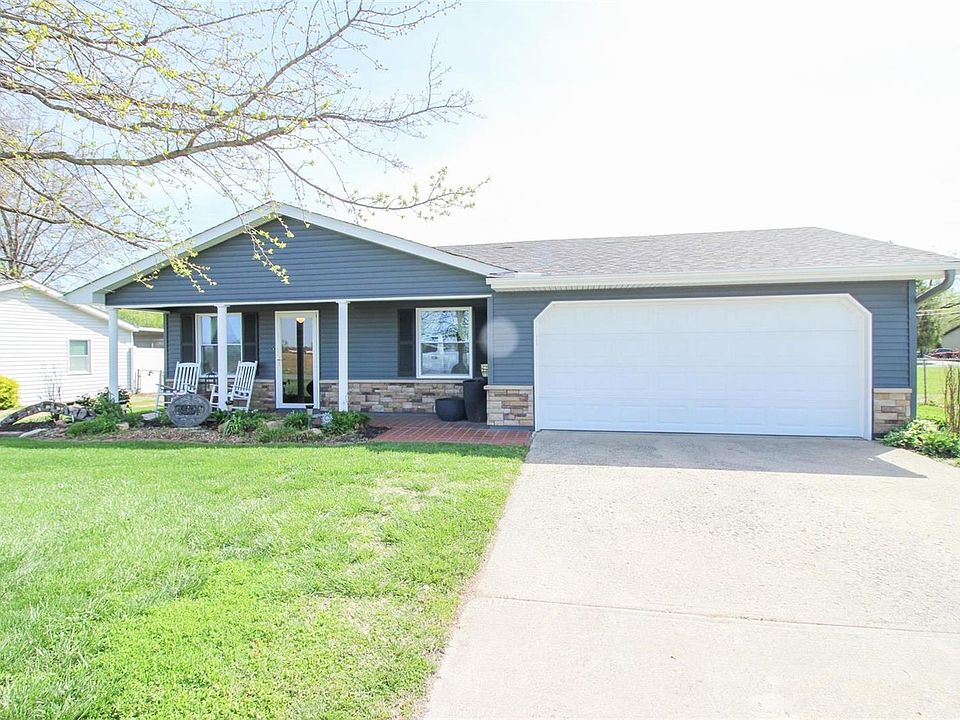 1st image of 4504 Lake Dr