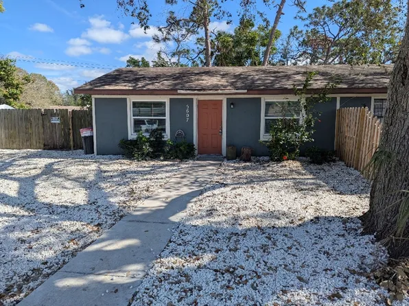 5609 20th St W, Bradenton, FL 34207