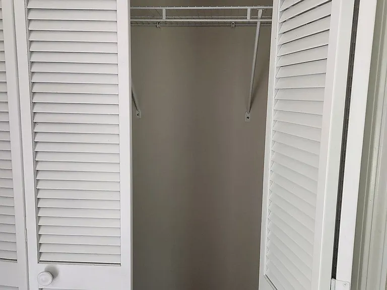 130 Sandy Dr — Photo 18