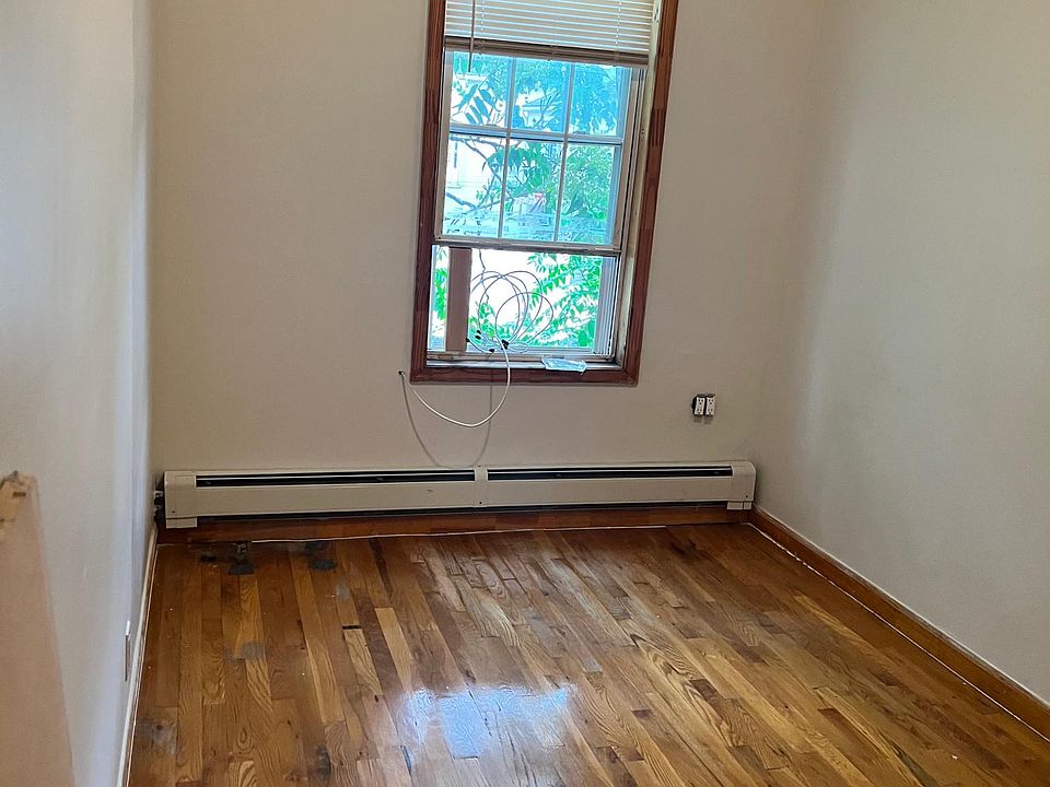 1st image of 9412 Astoria Blvd