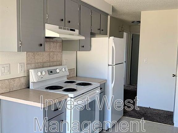 4th image of 3332 E 18th St APT B