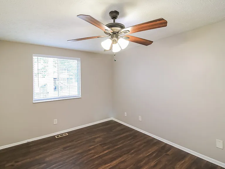 6818 Graves Mill Dr — Photo 8