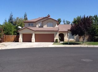 1983 Indianapolis Ave, Clovis, CA 93611
