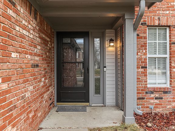 4th image of 5809 Silver Oaks Dr