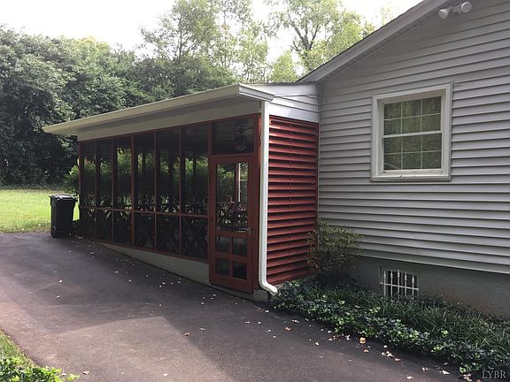3rd image of 2716 Westhaven Pl