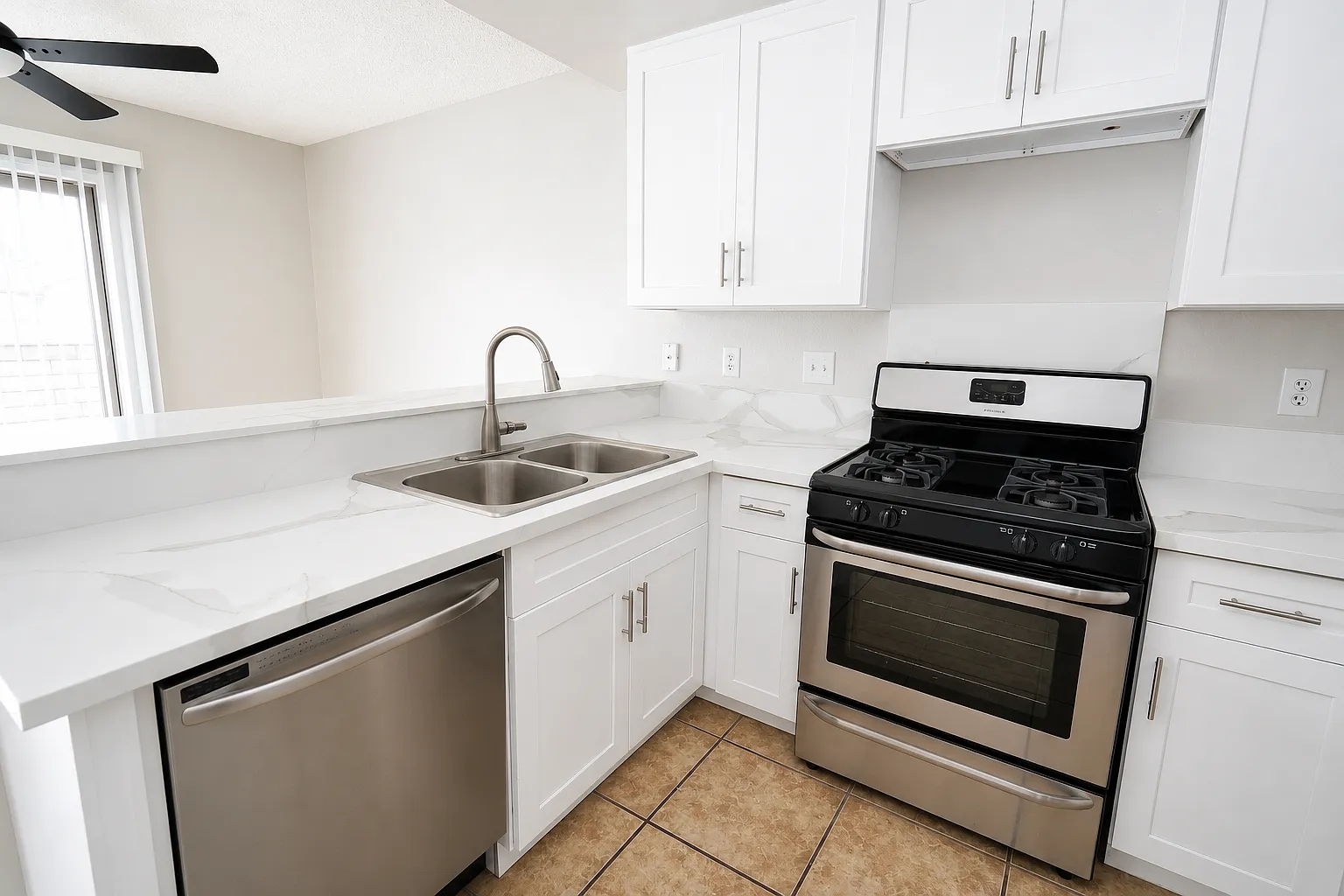 2 bed, 1.5 bath, 1082 sqft, $2,525 — Photo 2
