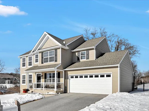 30 Jennifer Rd, York, PA 17404