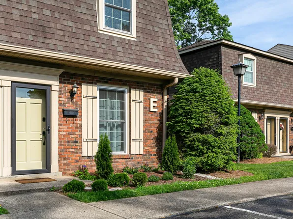 1100 W Main St APT E8, Franklin, TN 37064