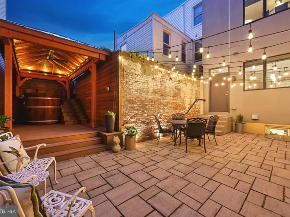 1724 Tulip St, Philadelphia, PA 19125