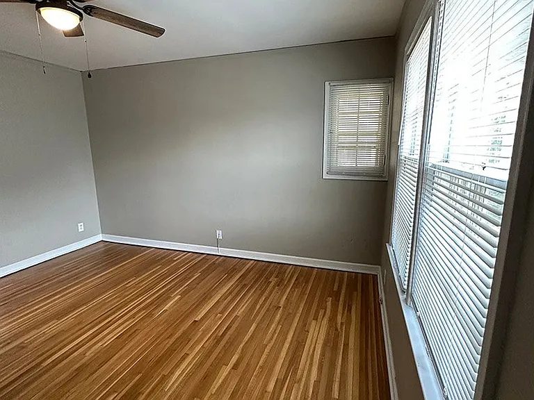 3902 Harney St — Photo 14