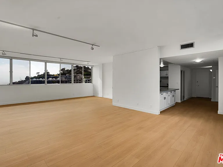 17352 W Sunset Blvd #606 — Photo 10
