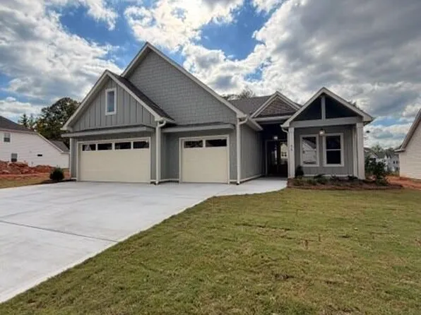 95 Loring Ln, Senoia, GA 30276
