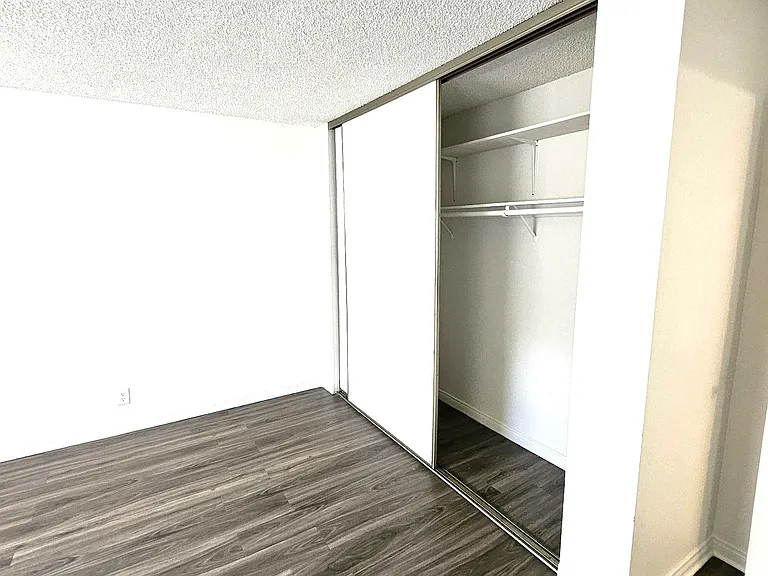 Old Mill Apartments — Photo 20