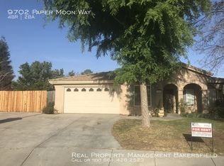 9702 Paper Moon Way, Bakersfield, CA 93312