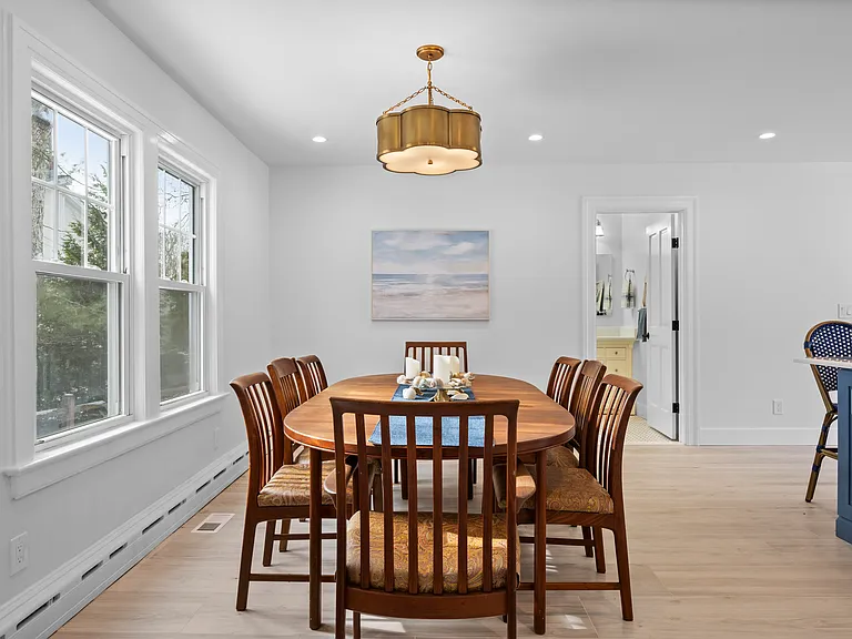 74 Montauk Hwy — Photo 7