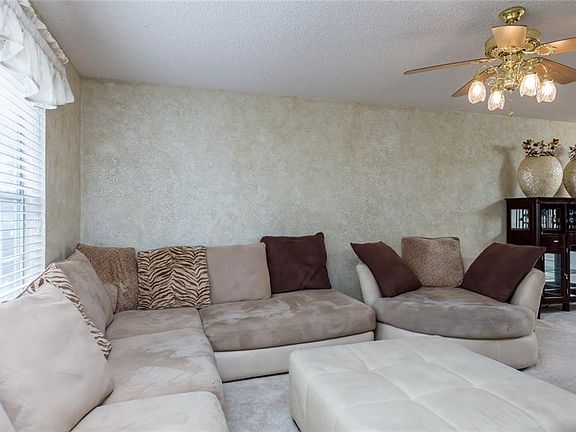 5th image of 6718 Cherrytree Dr