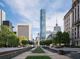 180 University Ave #3805, Toronto, ON M5H0A2